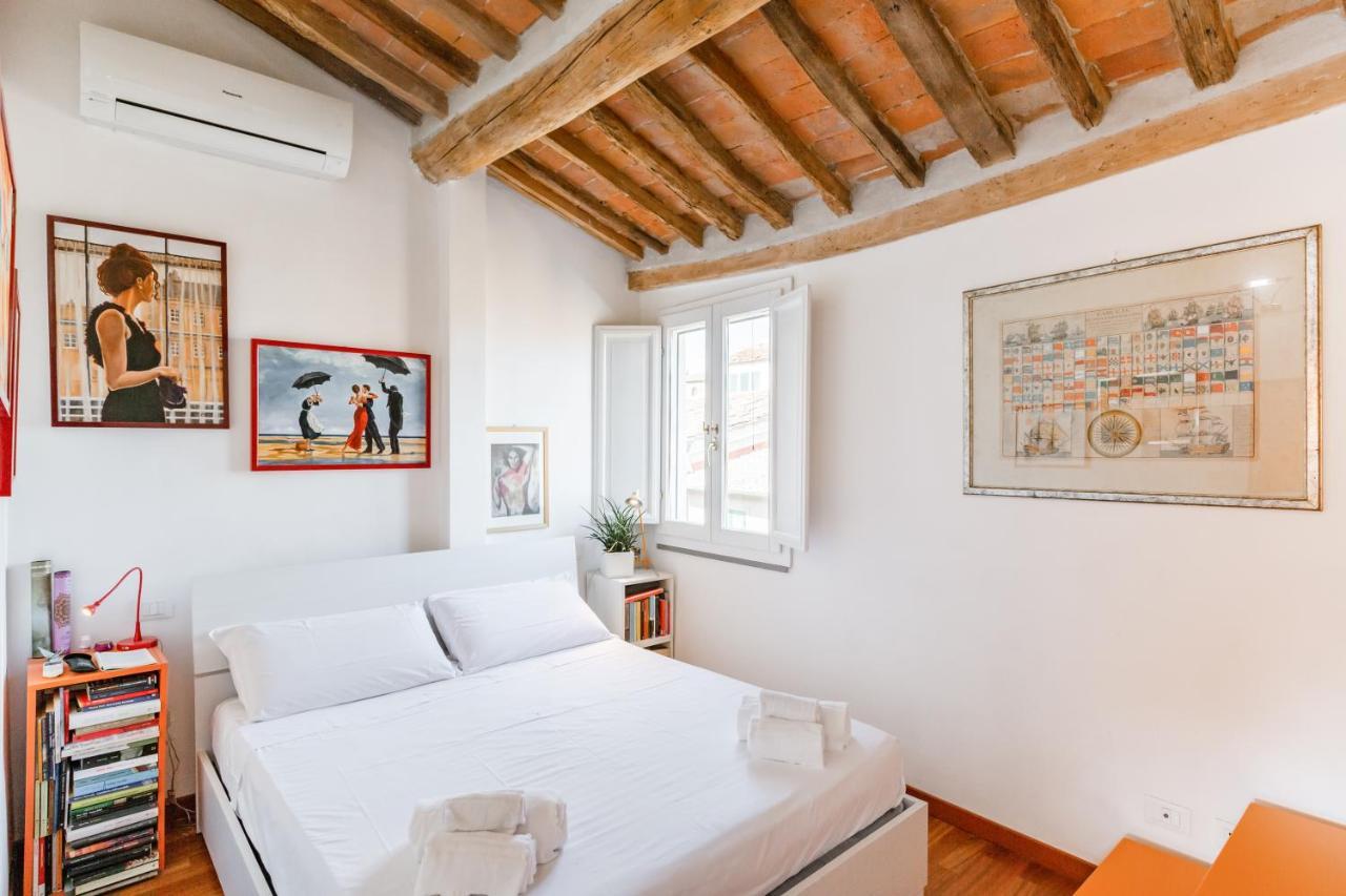 Piazza Dei Cavalieri Orange Attic Apartment 피사 외부 사진